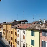 Oltretorrente Ampio Appartamento Con Balconi