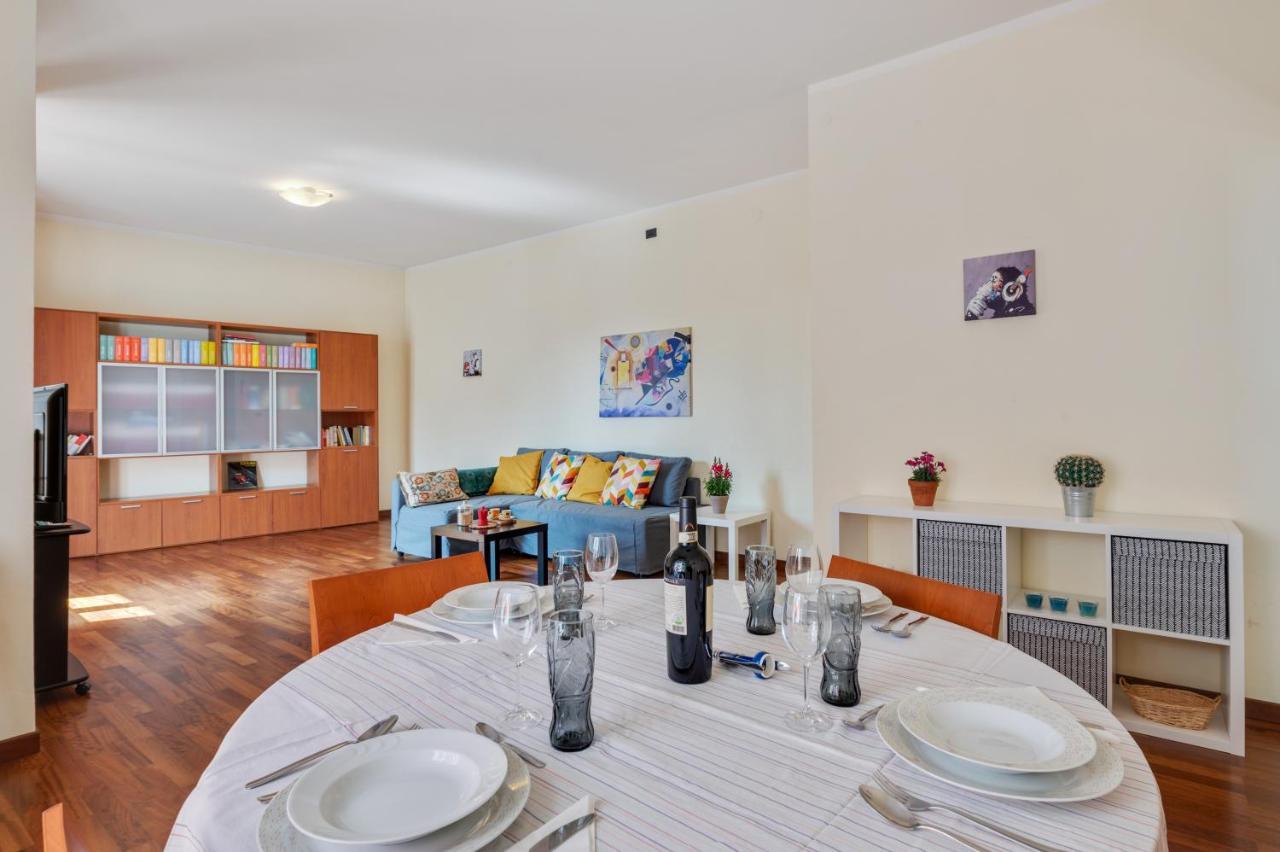 Oltretorrente Ampio Con Balconi Apartment *