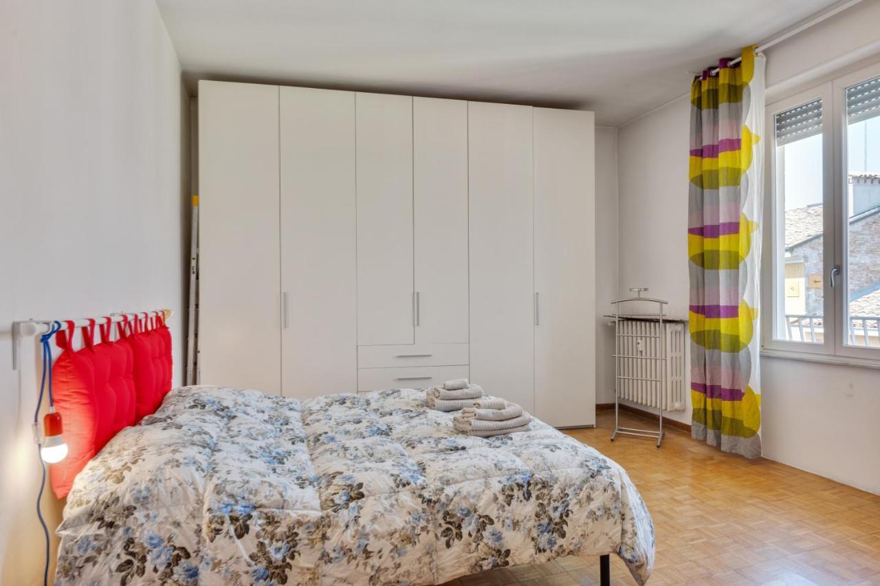 Oltretorrente Ampio Con Balconi Apartamento *
